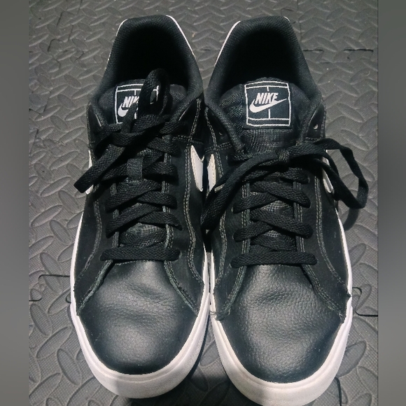 Nike Court Royale AC Black & White Men Sneakers - Picture 2 of 12